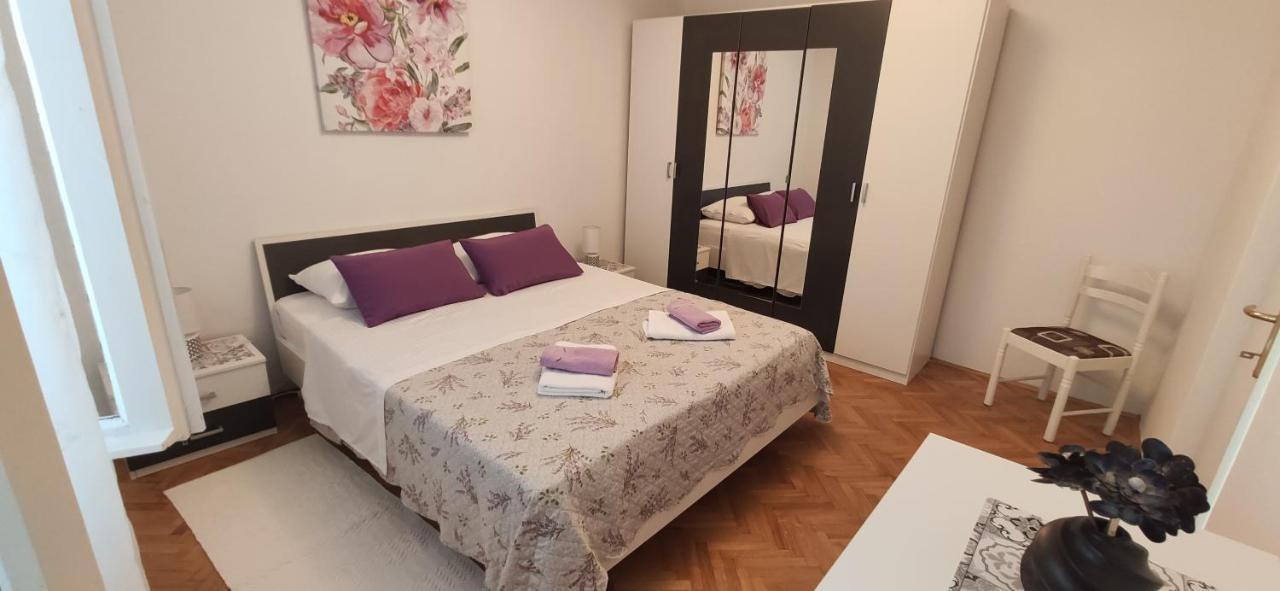 Pahljina Apartments Palit Dış mekan fotoğraf