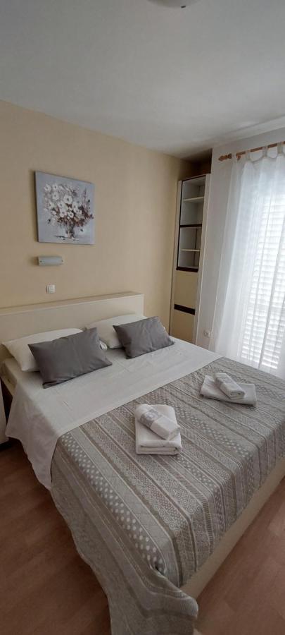 Pahljina Apartments Palit Dış mekan fotoğraf